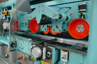 Multiplan is all You need. It is a moulder at its best: precise, adjustable, versatile and strong.