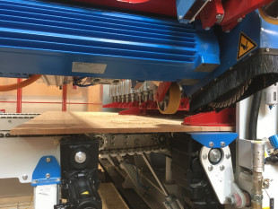 High performance cross-cut saw for panels