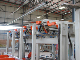 High capacity stacker for boards