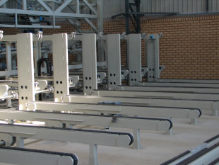 High capacity stacker for boards